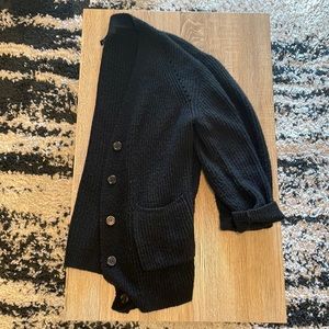Cozy black cardigan 🖤